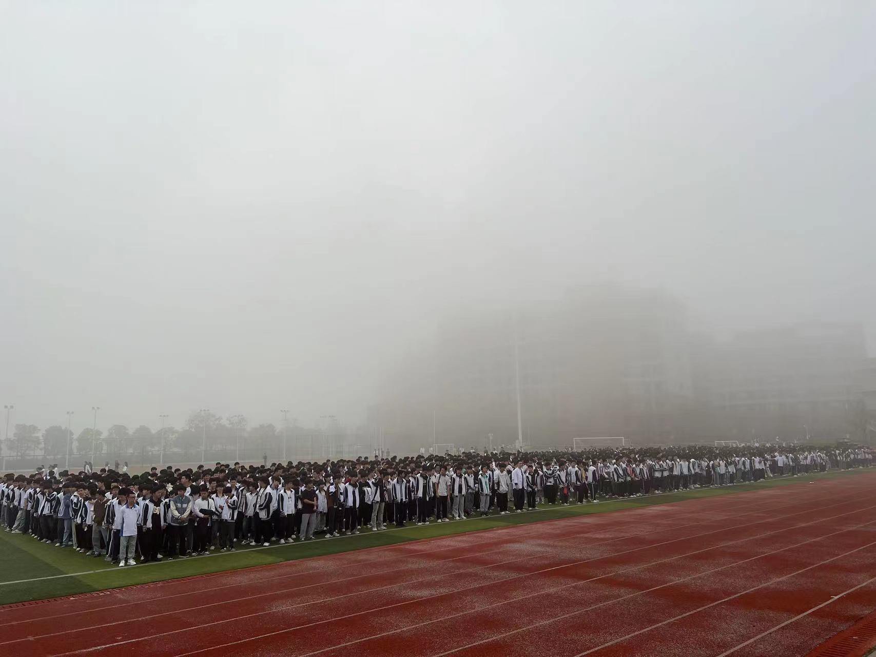 bdce6dbd1d6c440cb88a3a97493f905.jpg