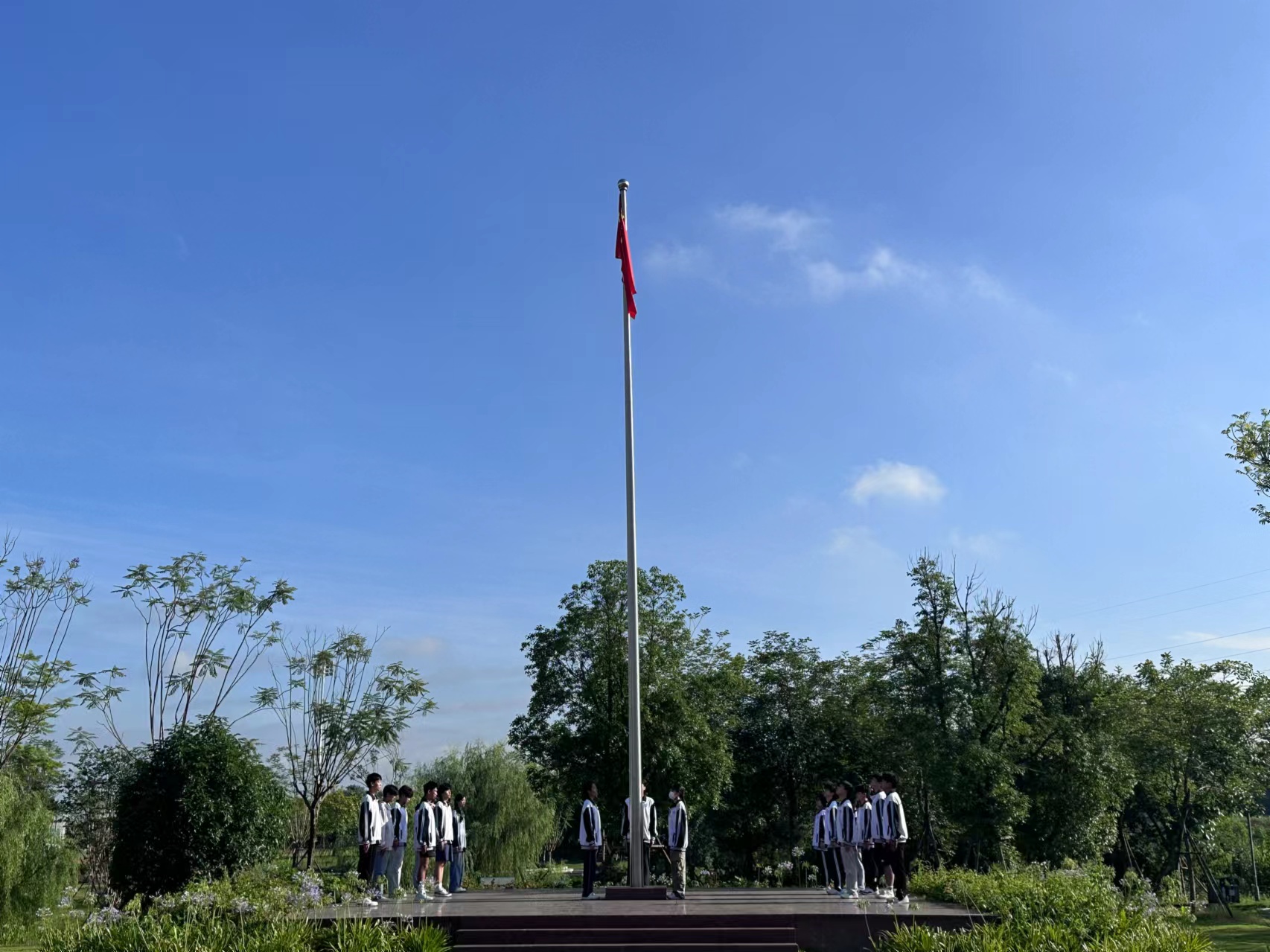 迎七一，颂党恩，记使命，学技能---国旗下讲话8.jpg