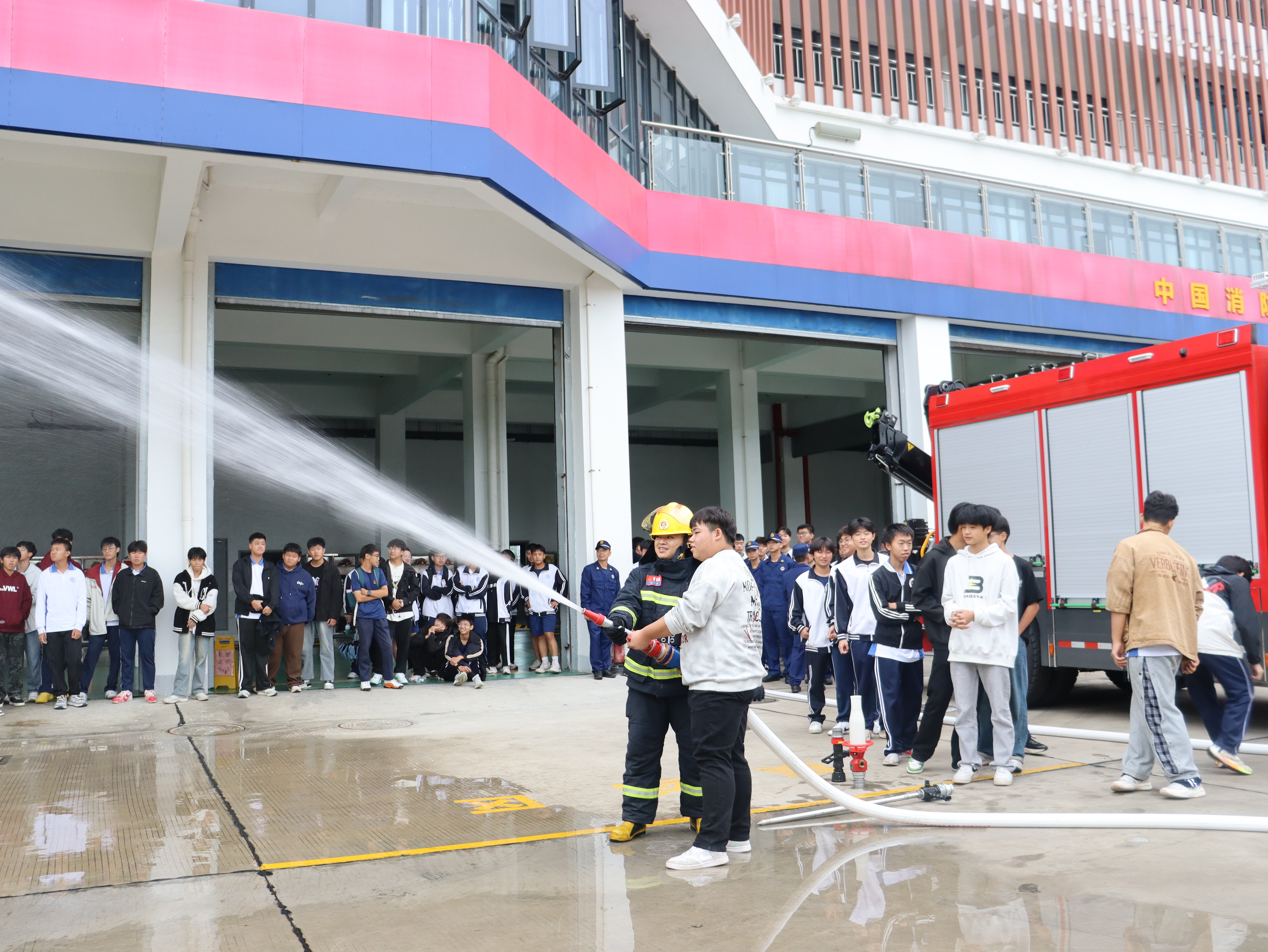 参观照片 (1).jpg