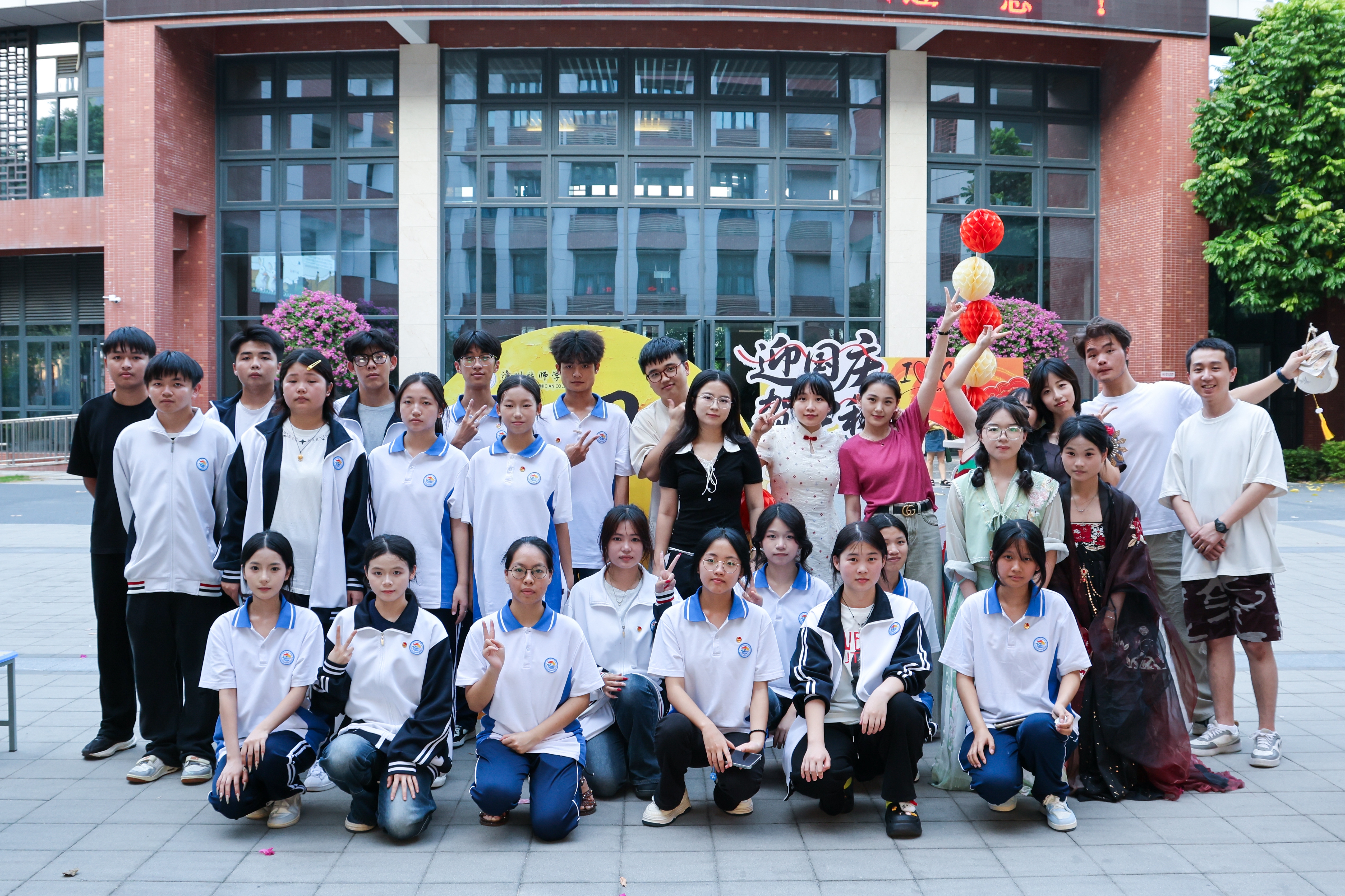 1760600326734613337.jpg 0.封面.jpg