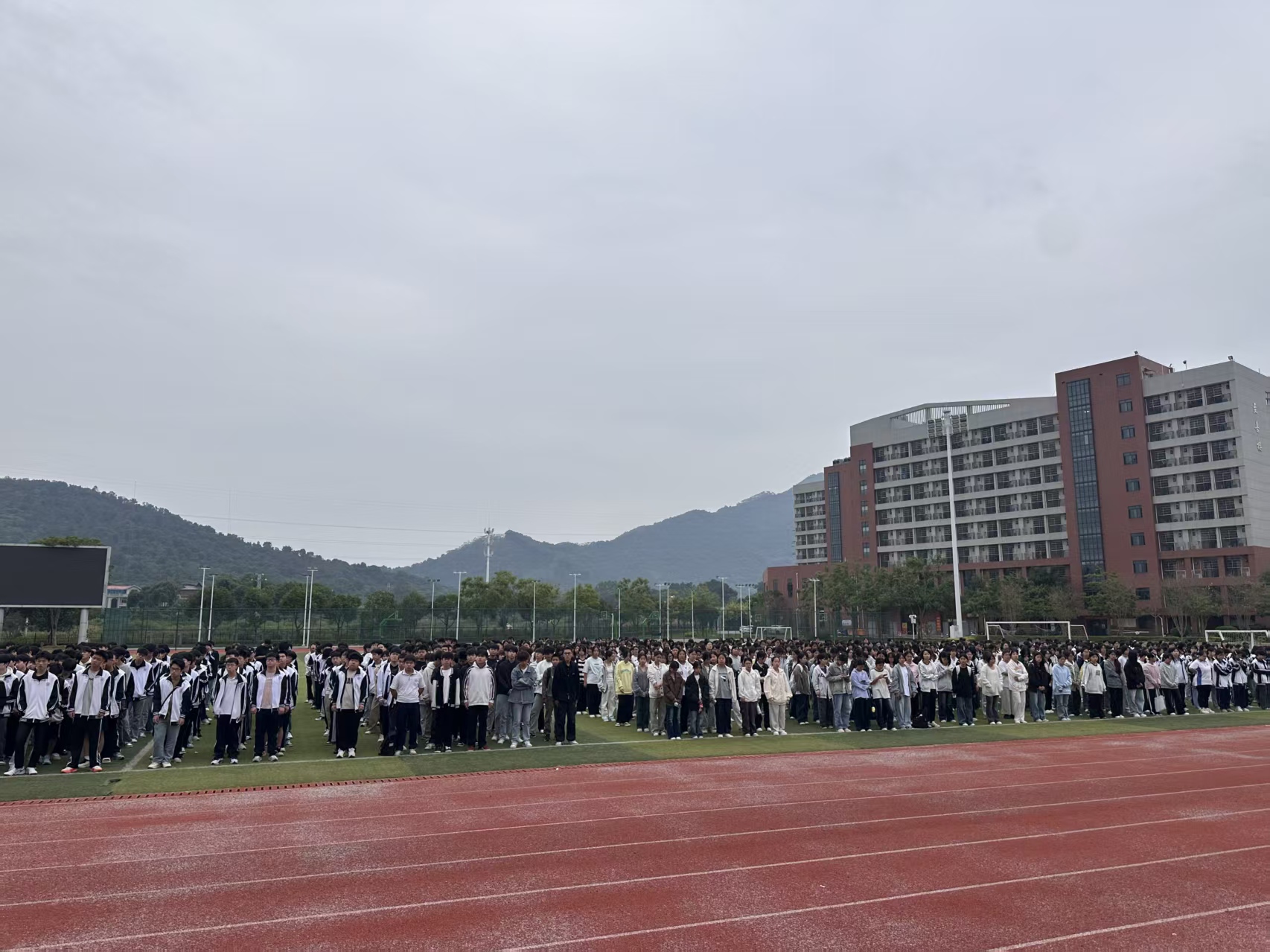 1762304374241833142.jpg 微信图片_20251103080952_6_2029.jpg