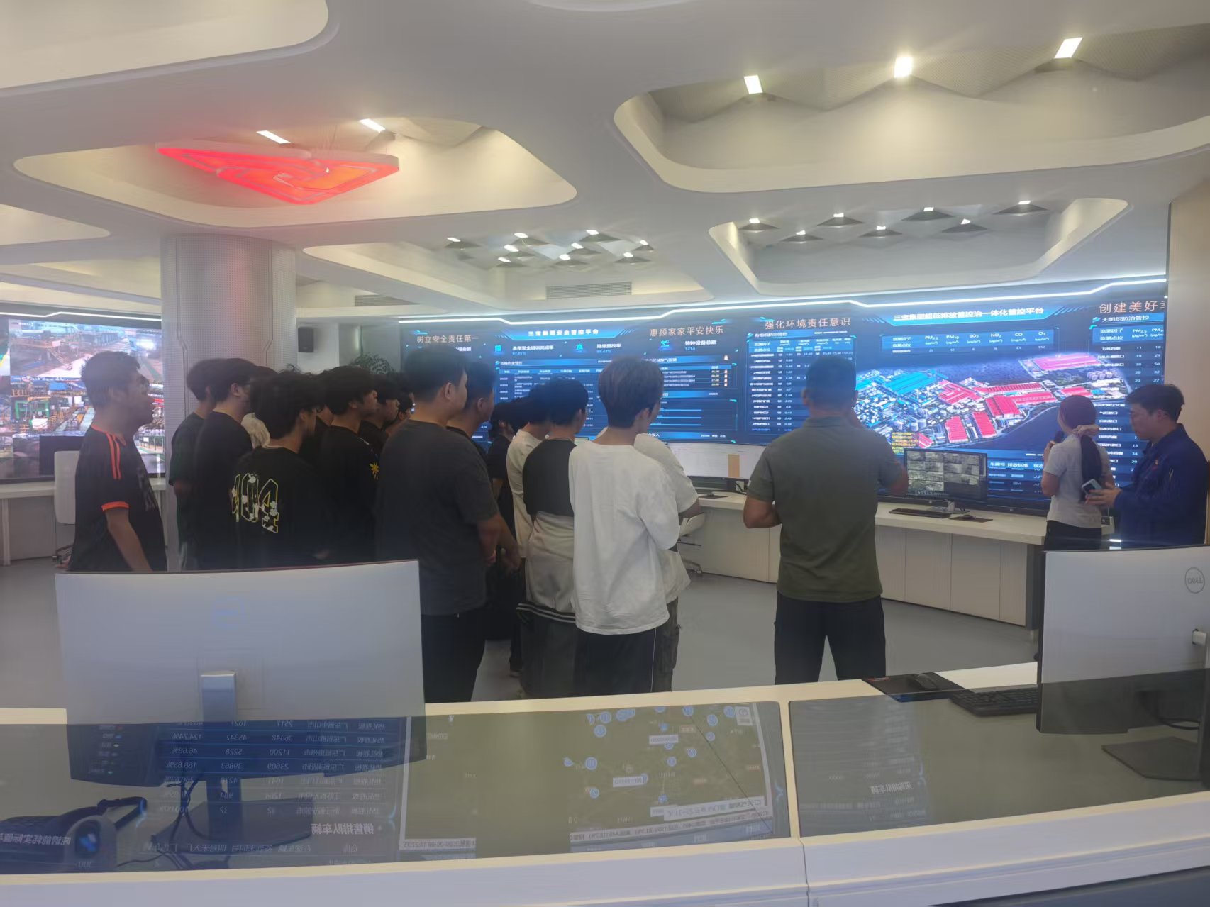 2.参观三宝.jpeg 2.参观三宝.jpeg